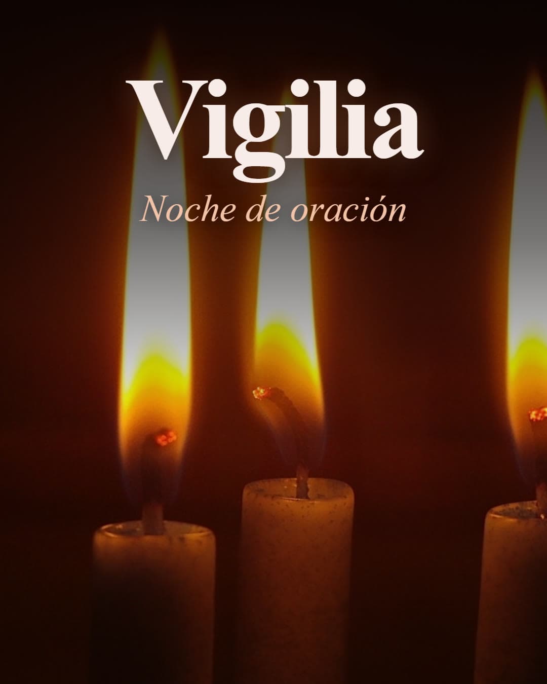 Vigilia, noche de oración, sobre velas encendidas